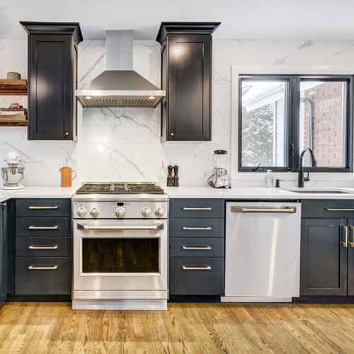 L-Shaped Modular Kitchen Layout