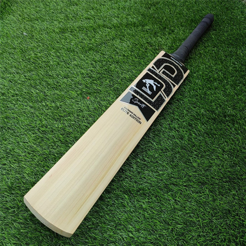 Cricket Bat (Kashmir Willow)