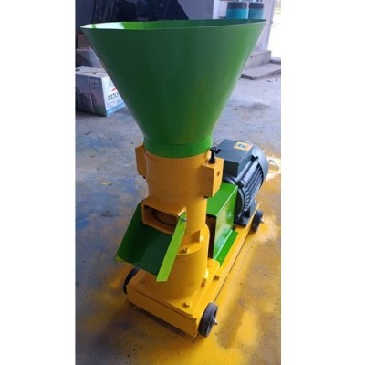 Cattle feed pallet mill